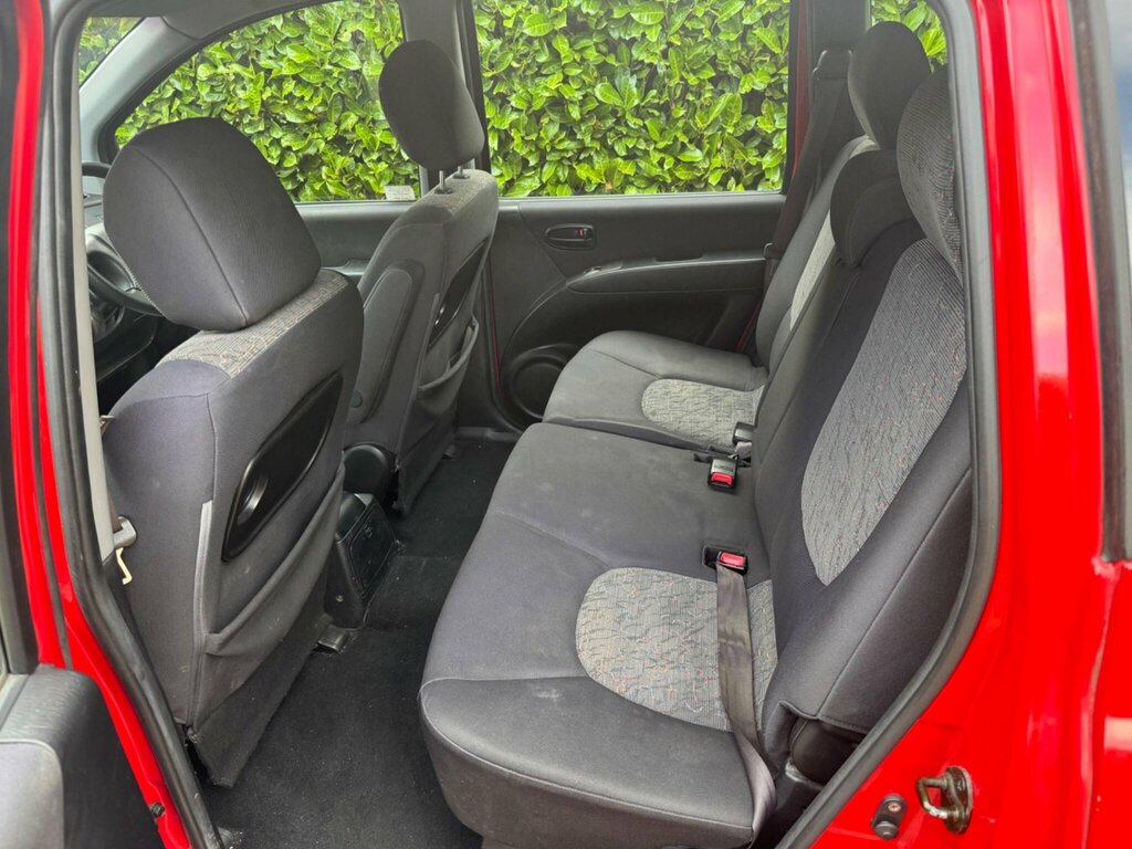 Hyundai Matrix 1.6 Gsi Euro 4 Red #6
