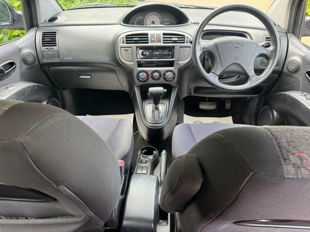Hyundai Matrix 1.6 Gsi Euro 4 Red #4