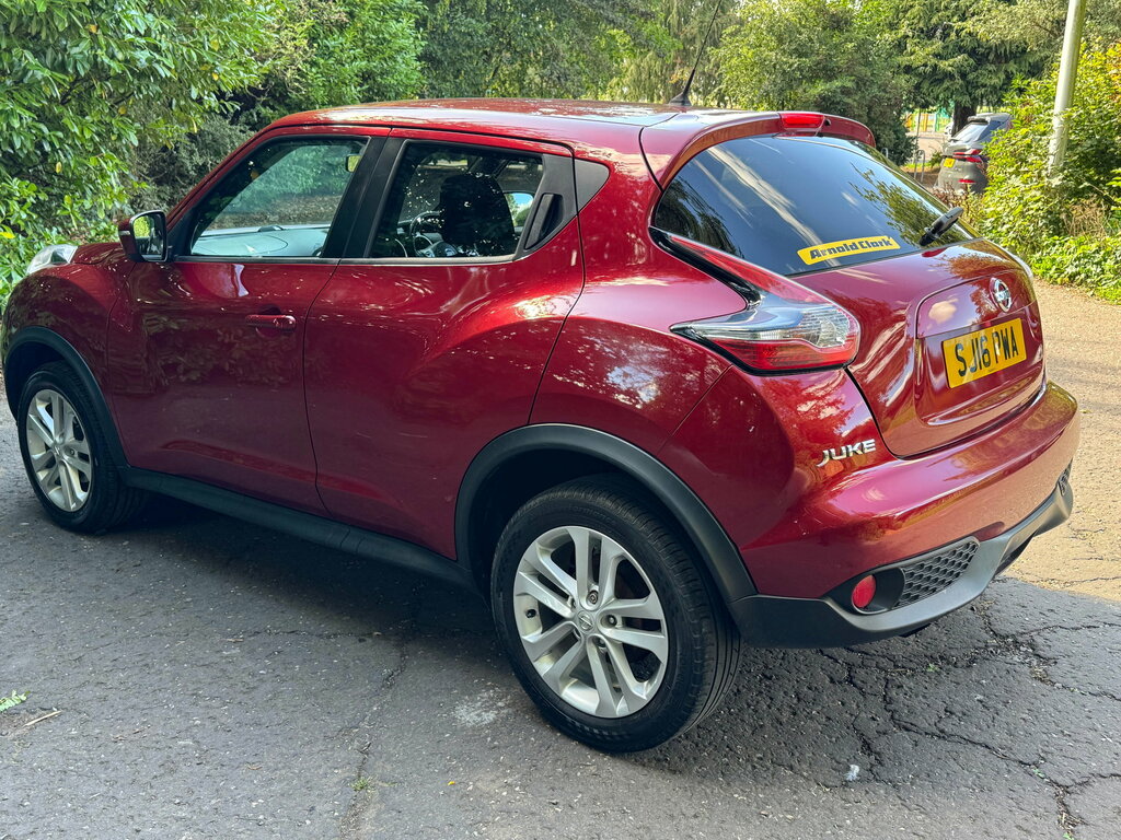 Nissan Juke Juke Hatchback Red #6