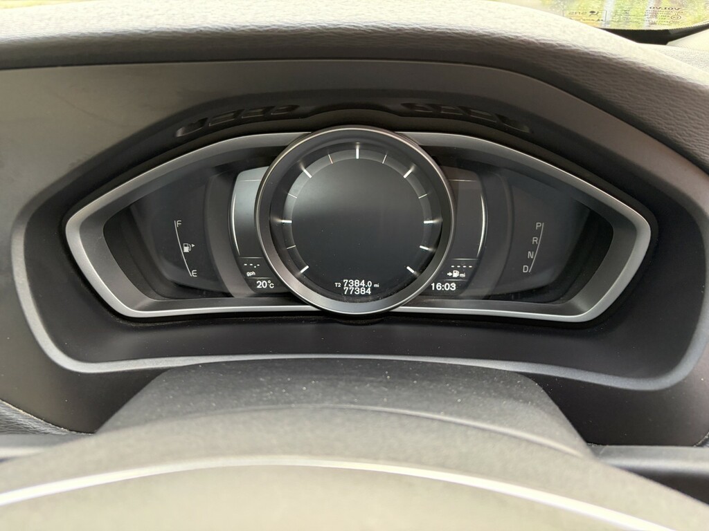 Volvo V40 D4 R-design Hatchback Black #16