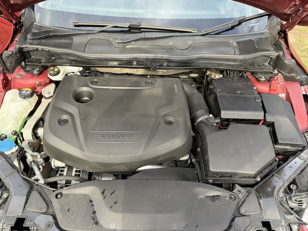 Volvo V40 D4 R-design Hatchback Black #21