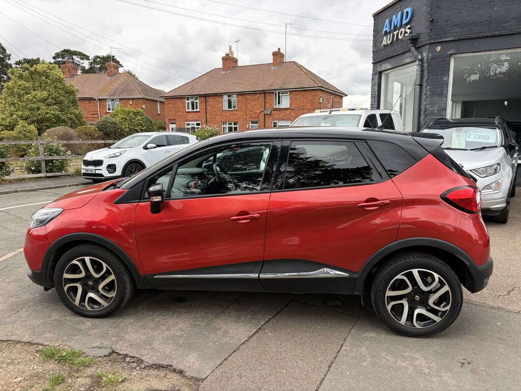 Renault Captur 1.5 Signature Nav Dci 90 Red #2