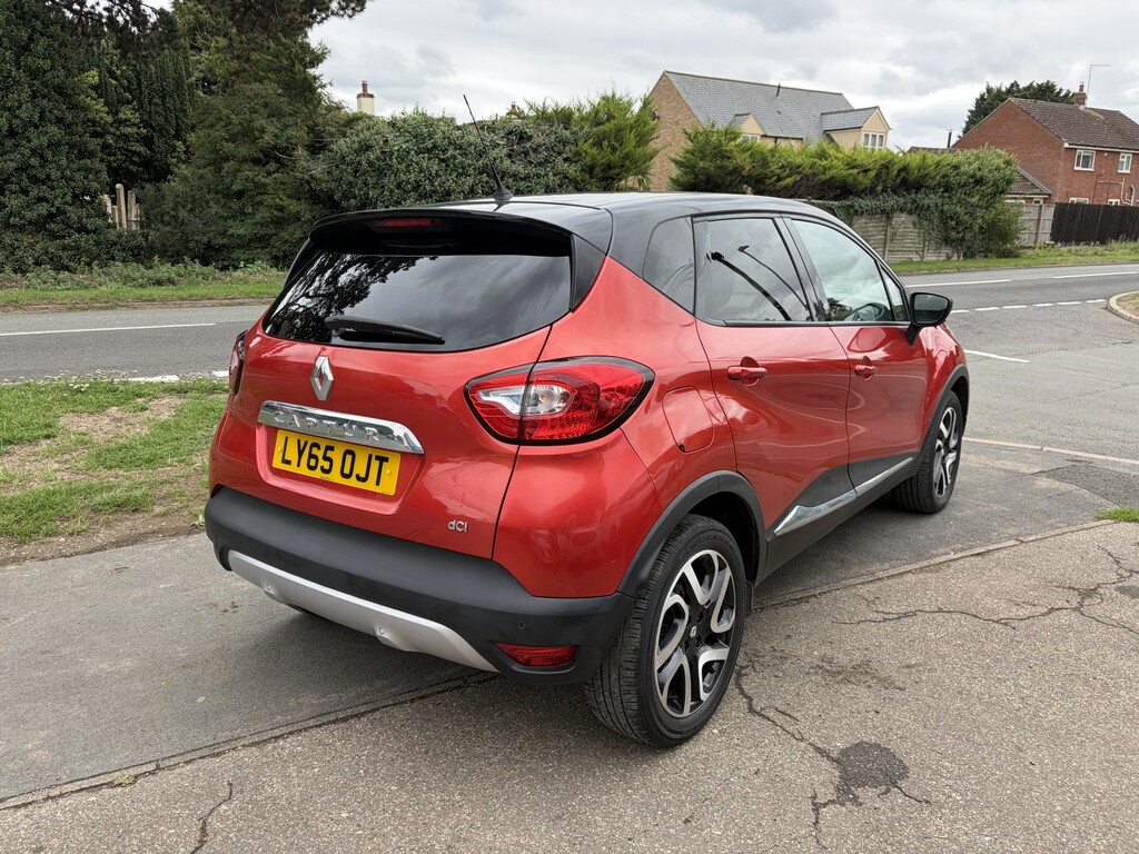 Renault Captur 1.5 Signature Nav Dci 90 Red #5