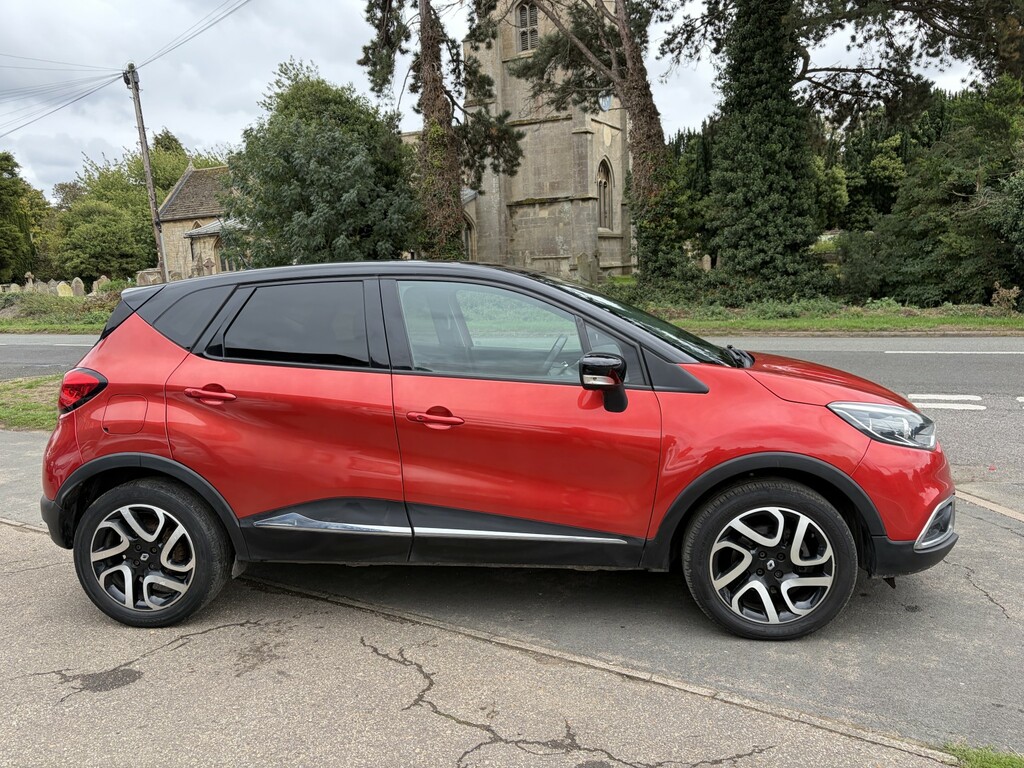 Renault Captur 1.5 Signature Nav Dci 90 Red #6