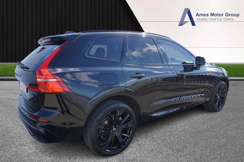 Volvo XC60 2.0 B5p Plus Black Edition Awd Geartronic Black #4