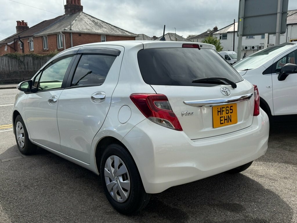 Toyota Vitz Hatchback White #5