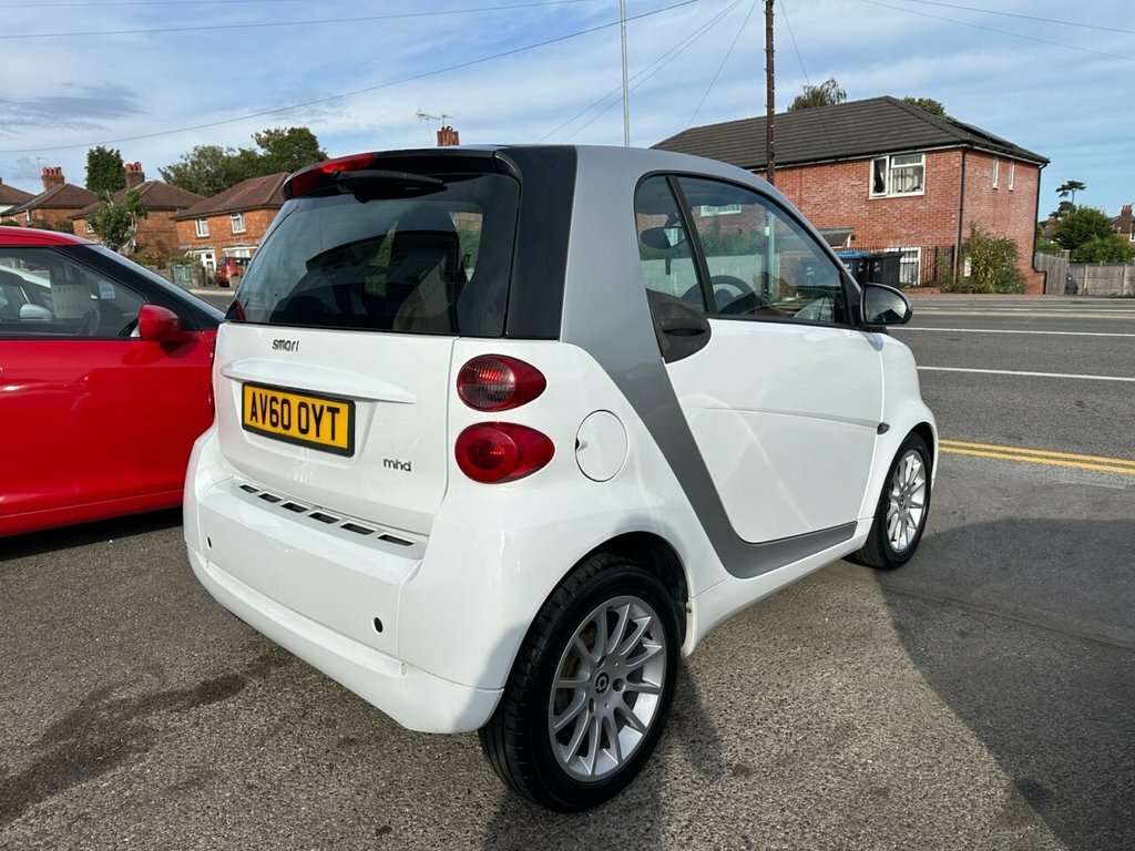 Smart Fortwo Coupe 1L Passion White #5
