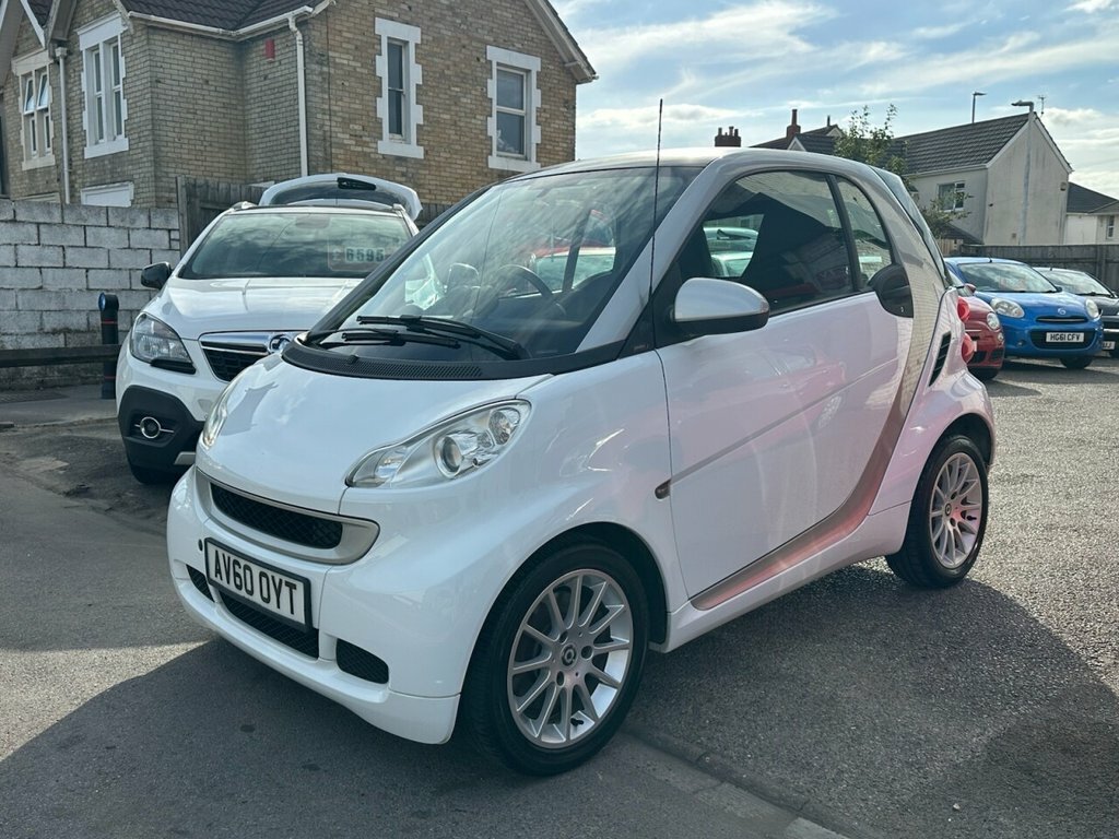 Smart Fortwo Coupe 1L Passion White #2