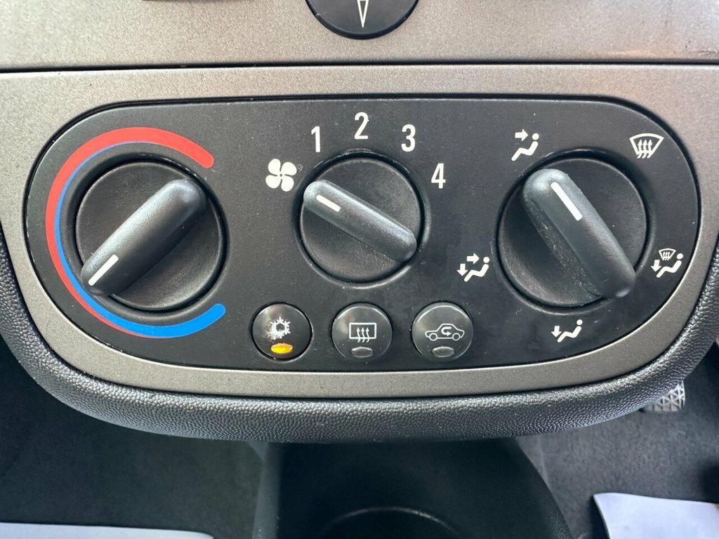Vauxhall Corsa Corsavan Cdti 16V White #21