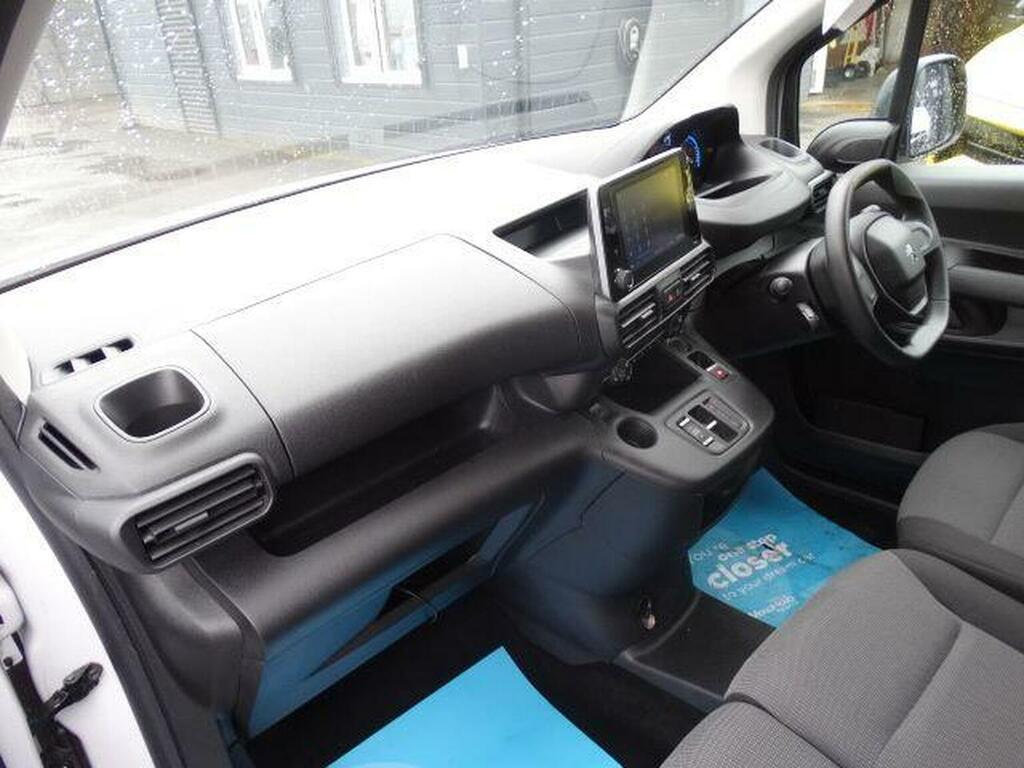 Peugeot E-Partner Mpv White #29