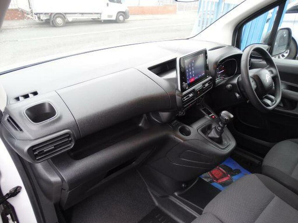 Citroen Berlingo Berlingo 950Driver Ed Bluehdi White #25