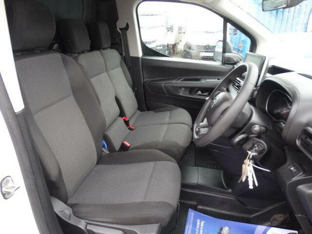 Citroen Berlingo Berlingo 950Driver Ed Bluehdi White #9