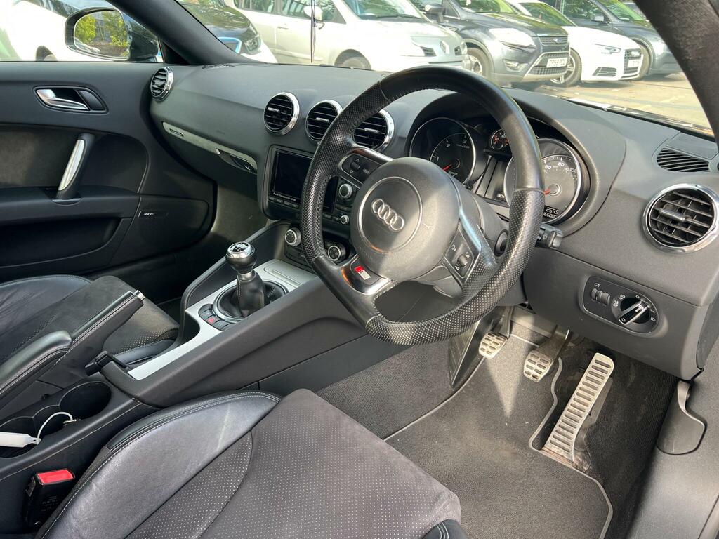 Audi TT Tfsi Sport 160 Black #12
