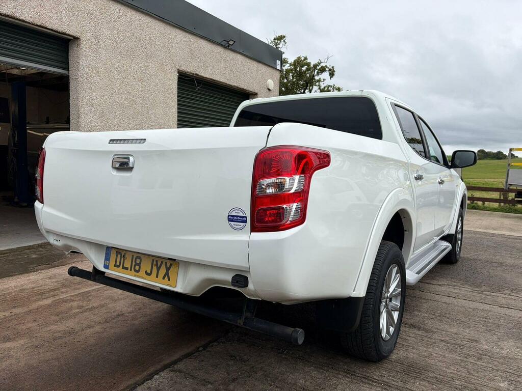 Mitsubishi L200 Pickup 2.4 Di-d Dc Titan 4Wd Euro 6 201818 White #4
