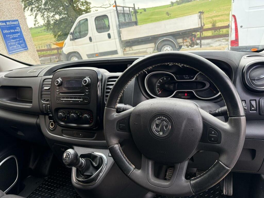 Vauxhall Vivaro 1.6 Cdti 2900 Sportive L2 H1 Euro 6 Silver #2