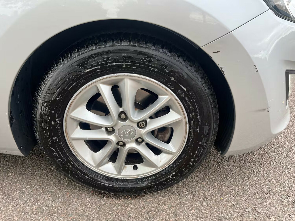 Hyundai I30 Crdi Blue Drive Style Blue #11