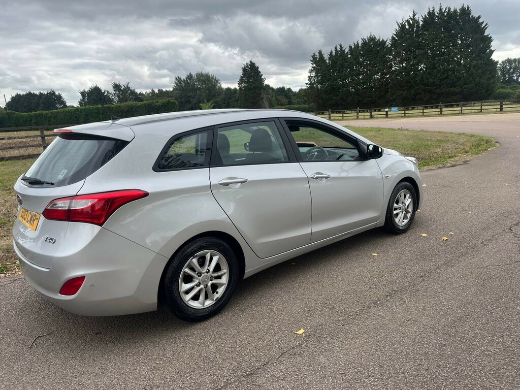 Hyundai I30 1.6 Active Estate Silver #4