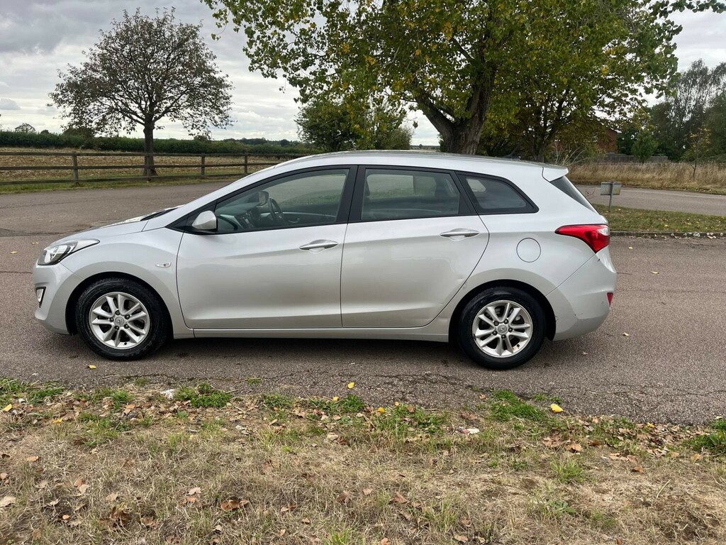Hyundai I30 Crdi Blue Drive Style Blue #8