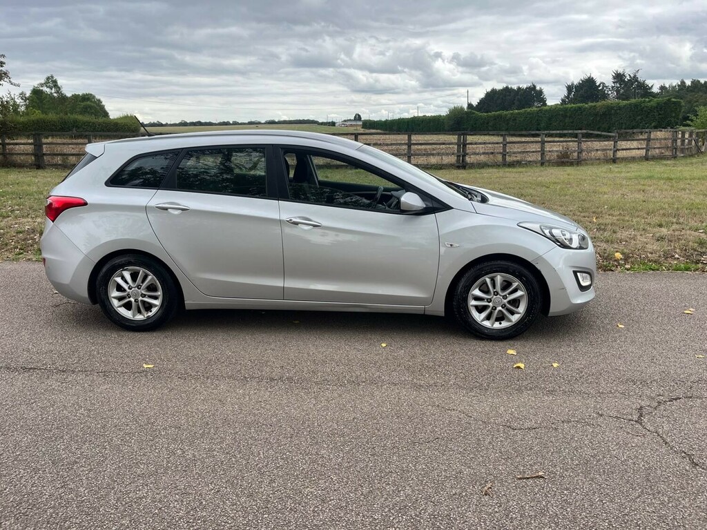 Hyundai I30 1.6 Active Estate Silver #3