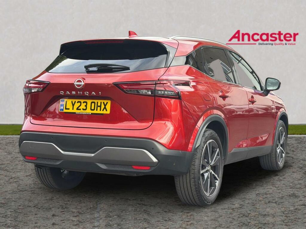 Nissan Qashqai 1.3 Dig-t Mh 158 Tekna Xtronic Red #3