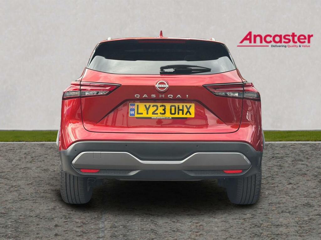 Nissan Qashqai 1.3 Dig-t Mh 158 Tekna Xtronic Red #4