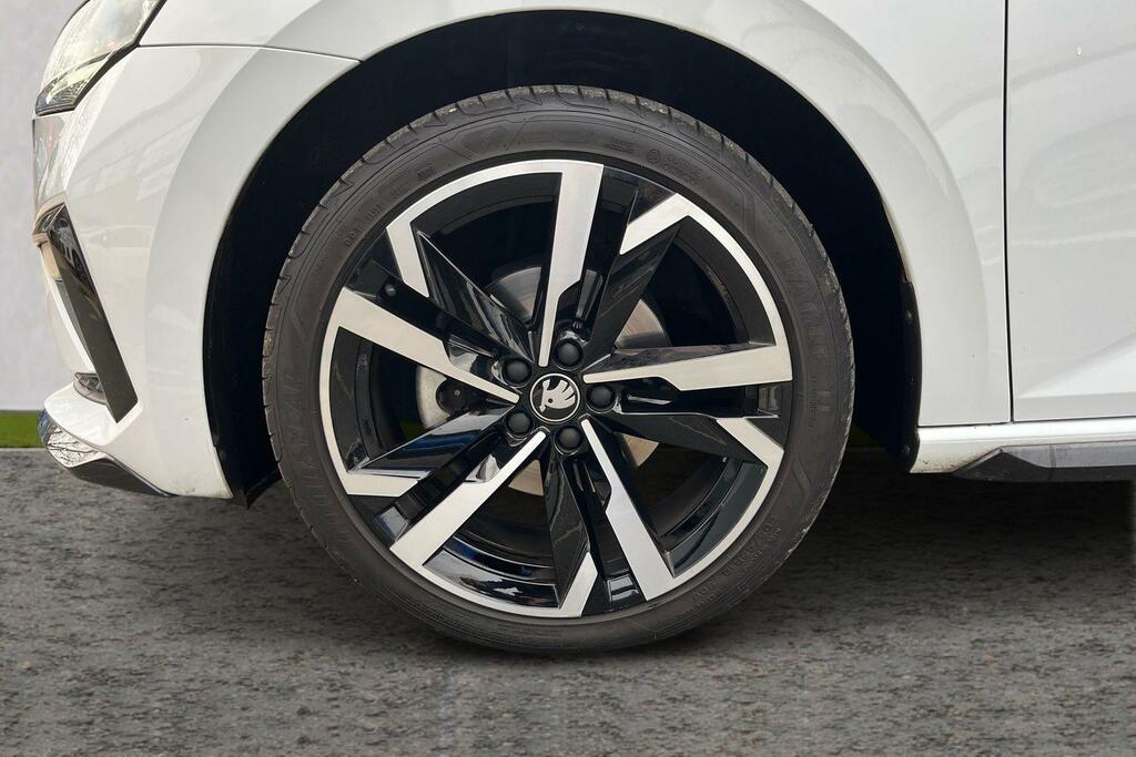Skoda Scala 1.0 Tsi 116 Monte Carlo Edition Dsg White #5