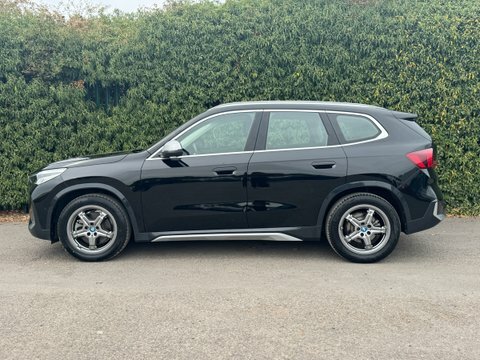 BMW iX1 30 66.5Kwh Xline AP24HTE Black #5