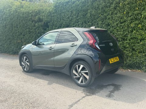 Toyota Aygo X 1.0 Vvt-i Edge Green #6