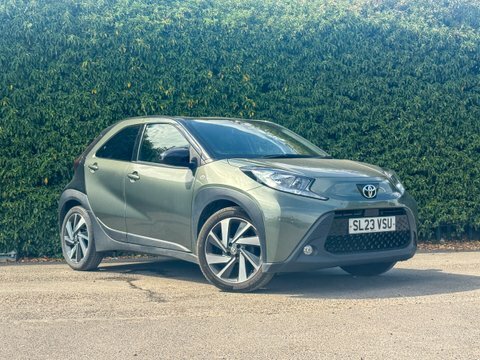 Toyota Aygo X 1.0 Vvt-i Edge Green #2
