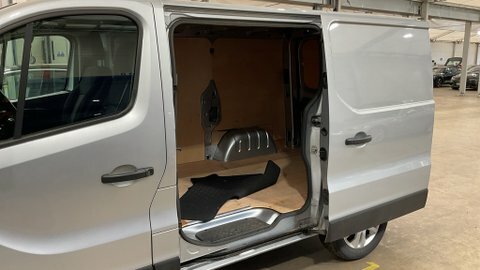 Nissan Primastar Primastar Acenta Dci White #8