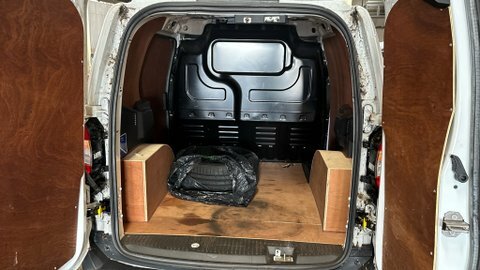 Ford Transit Courier Swb L1h1 White #5
