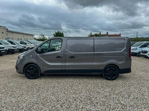Renault Trafic Trafic Ll29 Sport Nav Dci Black #1