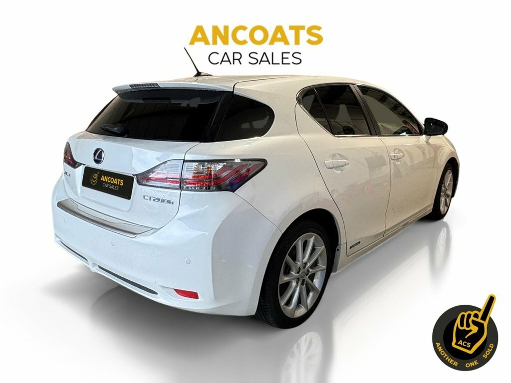 Lexus CT 1.8L Luxury White #5