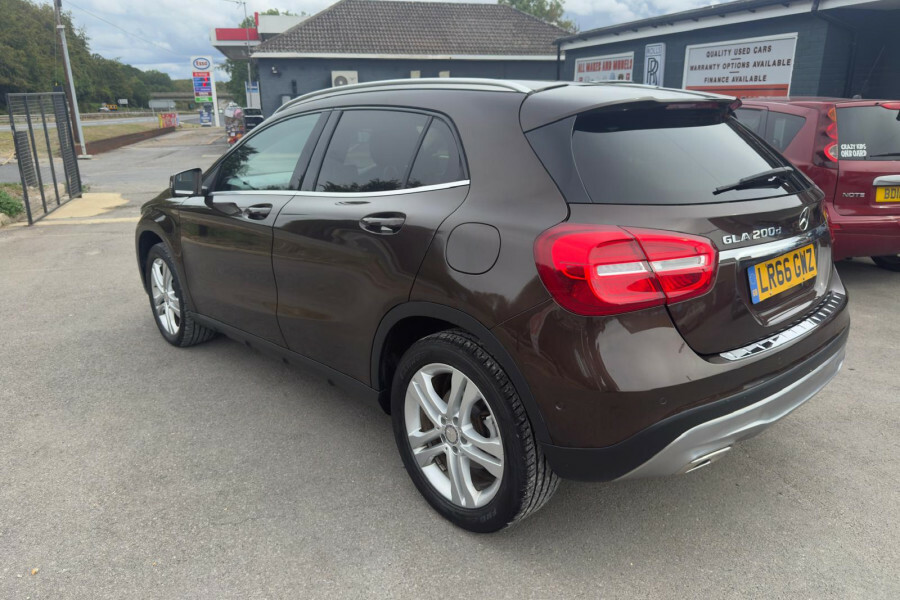 Mercedes-Benz GLA Class Suv Brown #4
