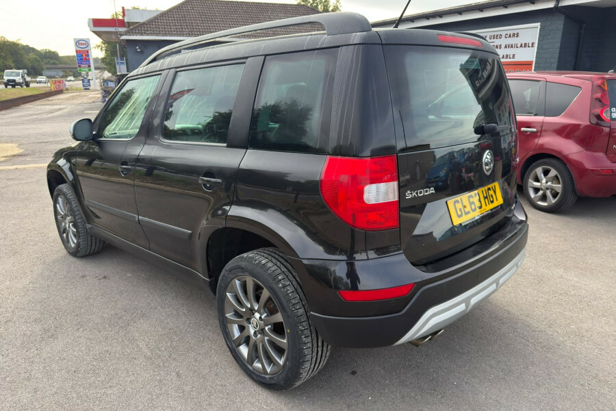 Skoda Yeti Suv Black #5