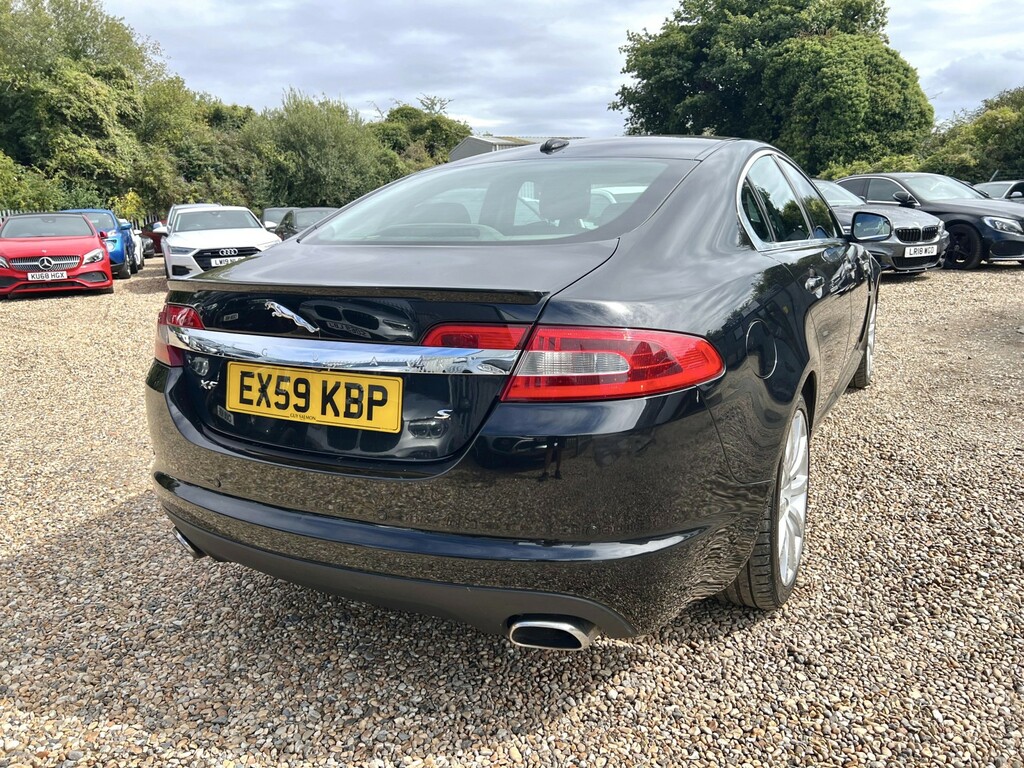 Jaguar XF 3.0D S V6 Luxury Saloon Black #3