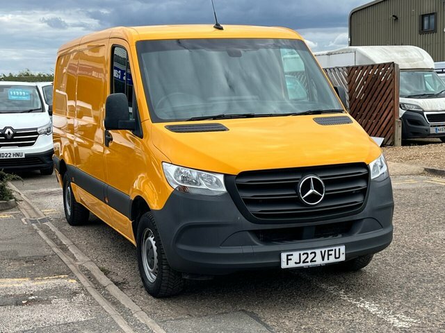 Mercedes-Benz Sprinter 2.0 315 Cdi Progressive Panel Van Manua Yellow