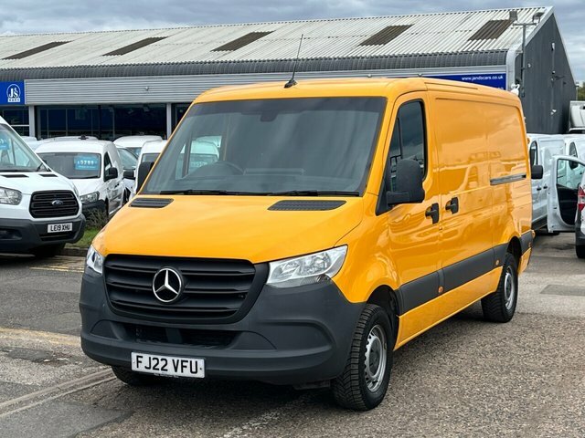 Mercedes-Benz Sprinter 2.0 315 Cdi Progressive Panel Van Manua Yellow #3