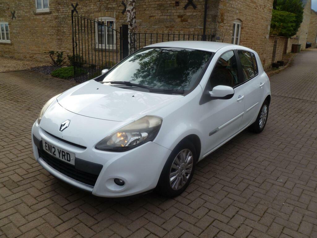 Renault Clio 1.2 Expression Hatchback EN12YRD White #3