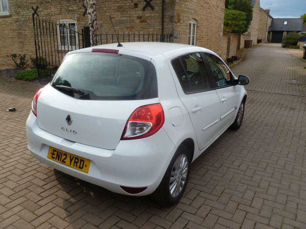 Renault Clio 1.2 Expression Hatchback EN12YRD White #6