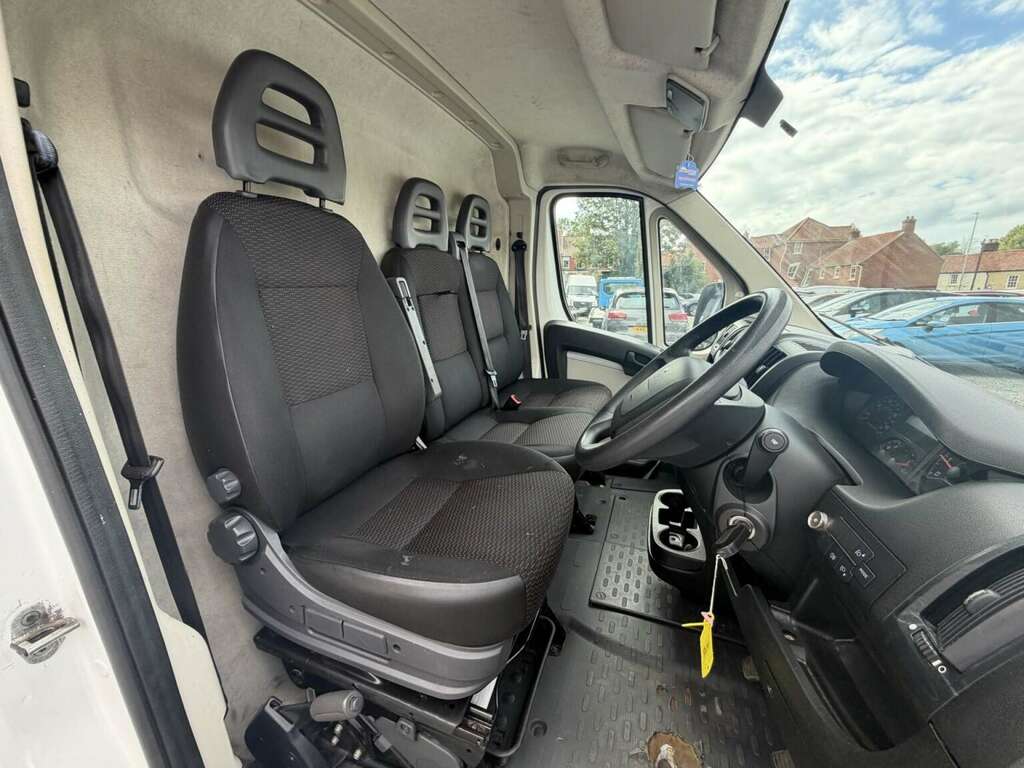 Peugeot Boxer Panel Van White #20