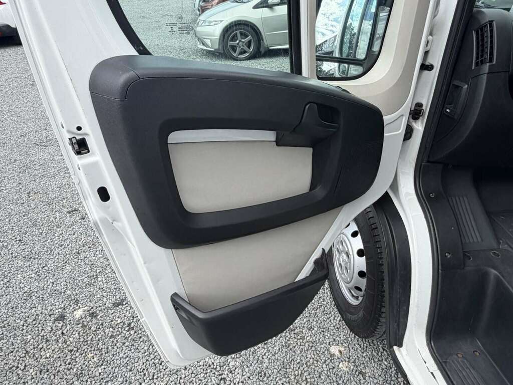 Peugeot Boxer Panel Van White #35