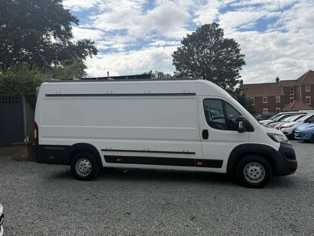 Peugeot Boxer Panel Van White #6
