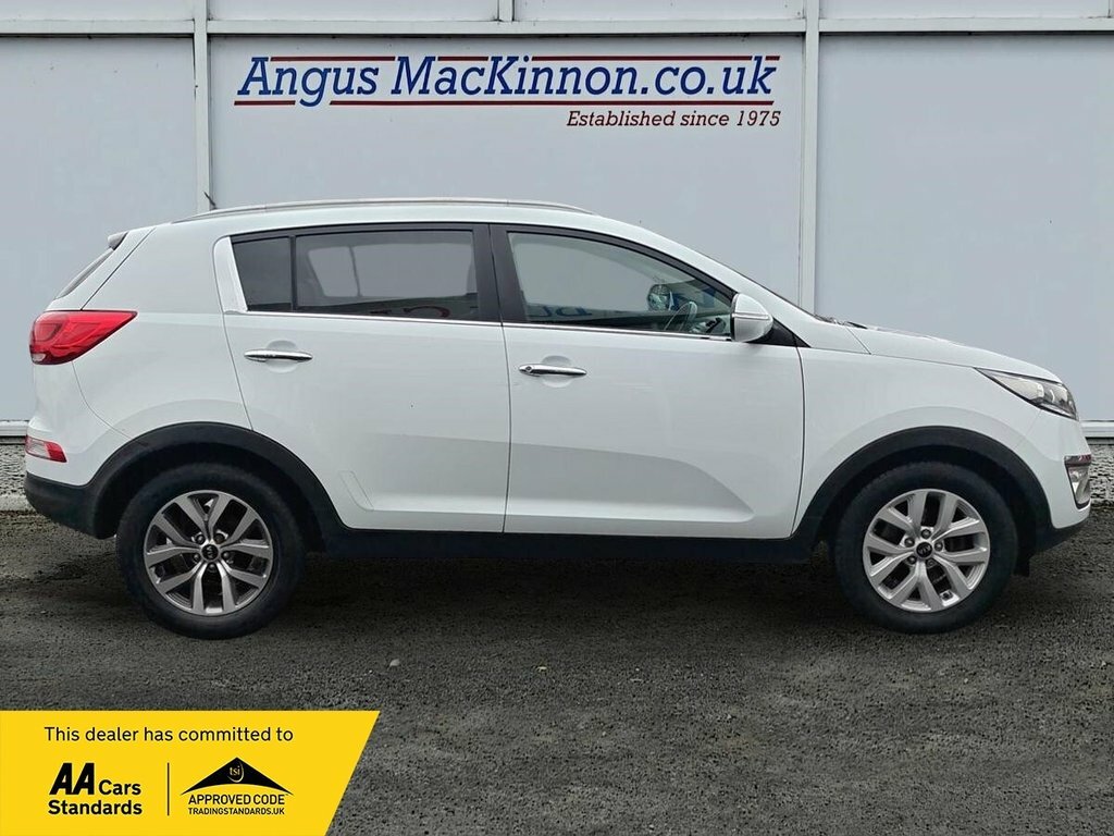 Kia Sportage Suv LG14YYU White #3