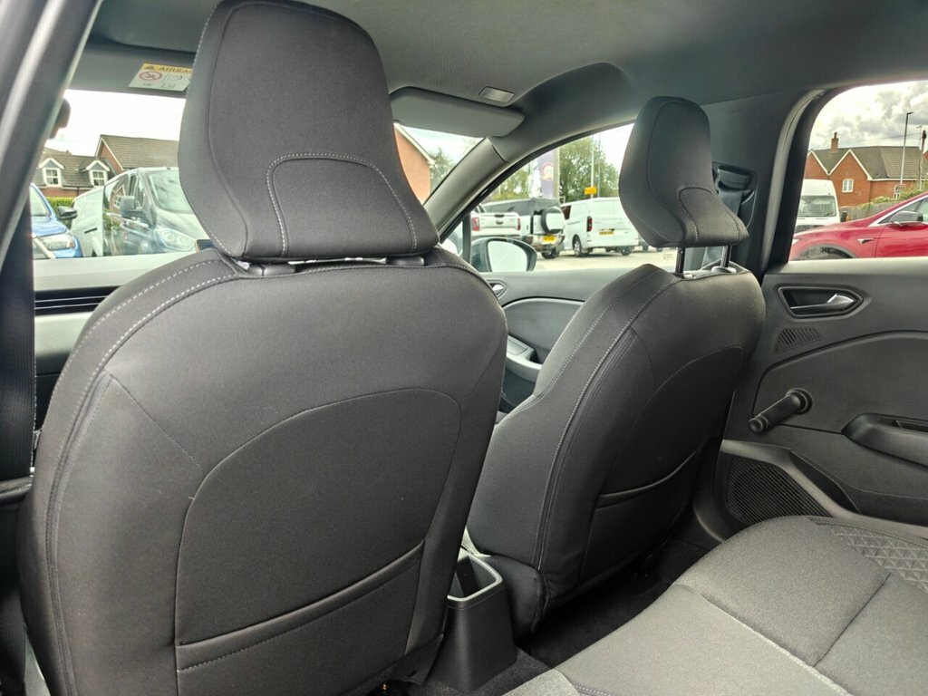 Renault Clio Iconic Tce Blue #29