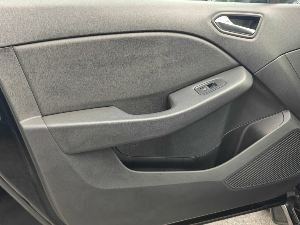 Renault Clio Iconic Tce Blue #32
