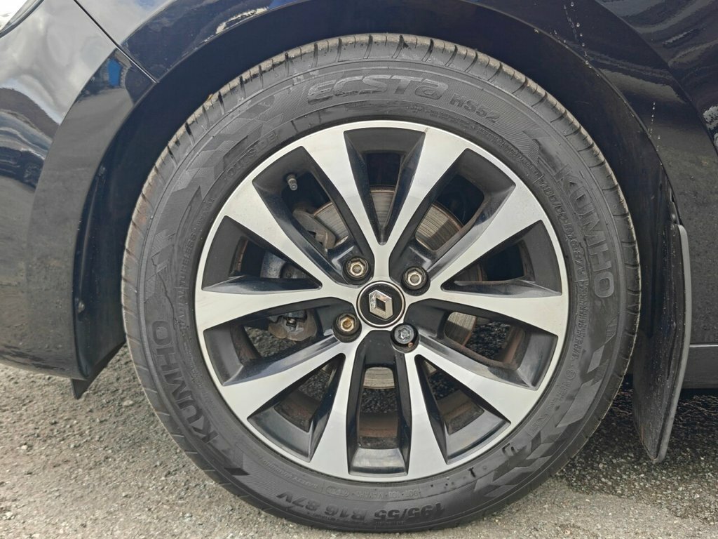 Renault Clio Iconic Tce Blue #40