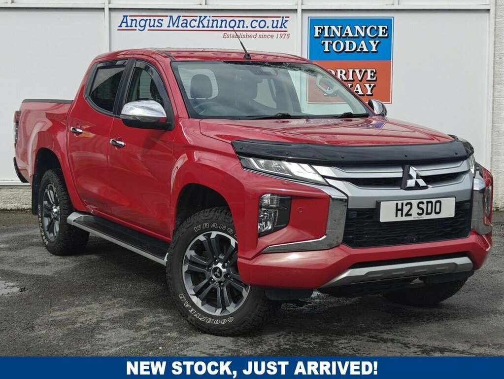 Mitsubishi L200 Pickup Red