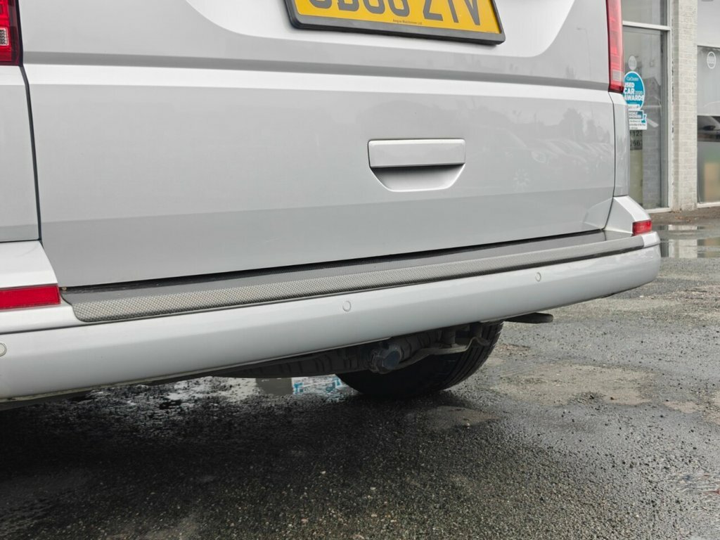Volkswagen Transporter Shuttle 2.0 Tdi Bmt 84Ps S Minibus Grey #35