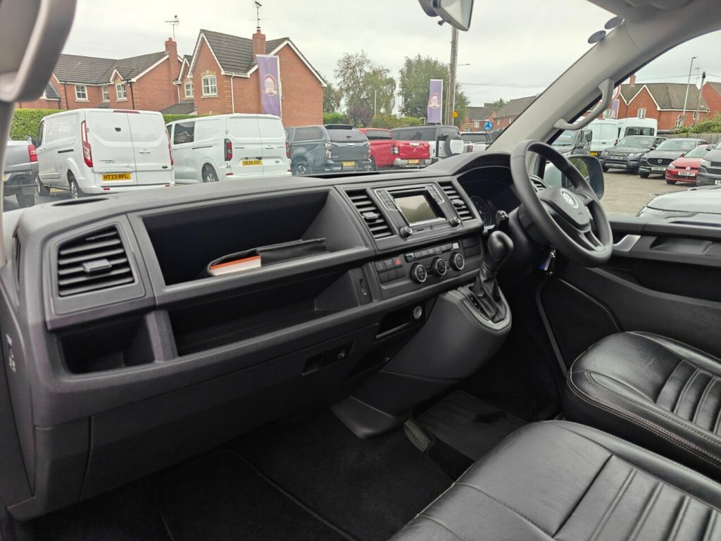 Volkswagen Transporter Shuttle 2.0 Tdi Bmt 84Ps S Minibus Grey #29
